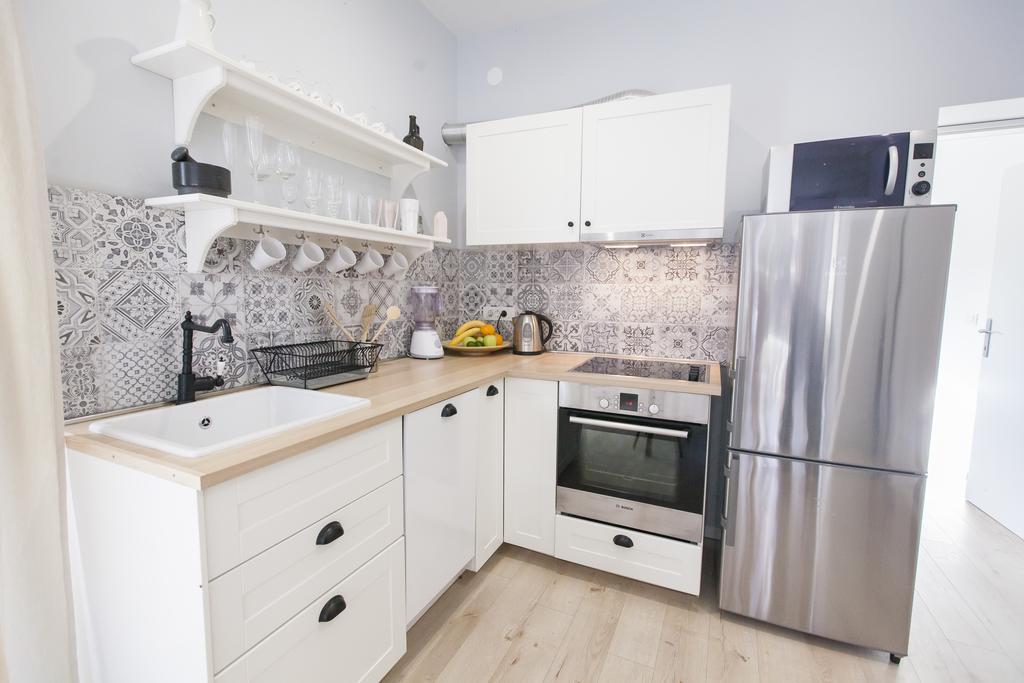 Apartment Tomas Kaštela Zewnętrze zdjęcie