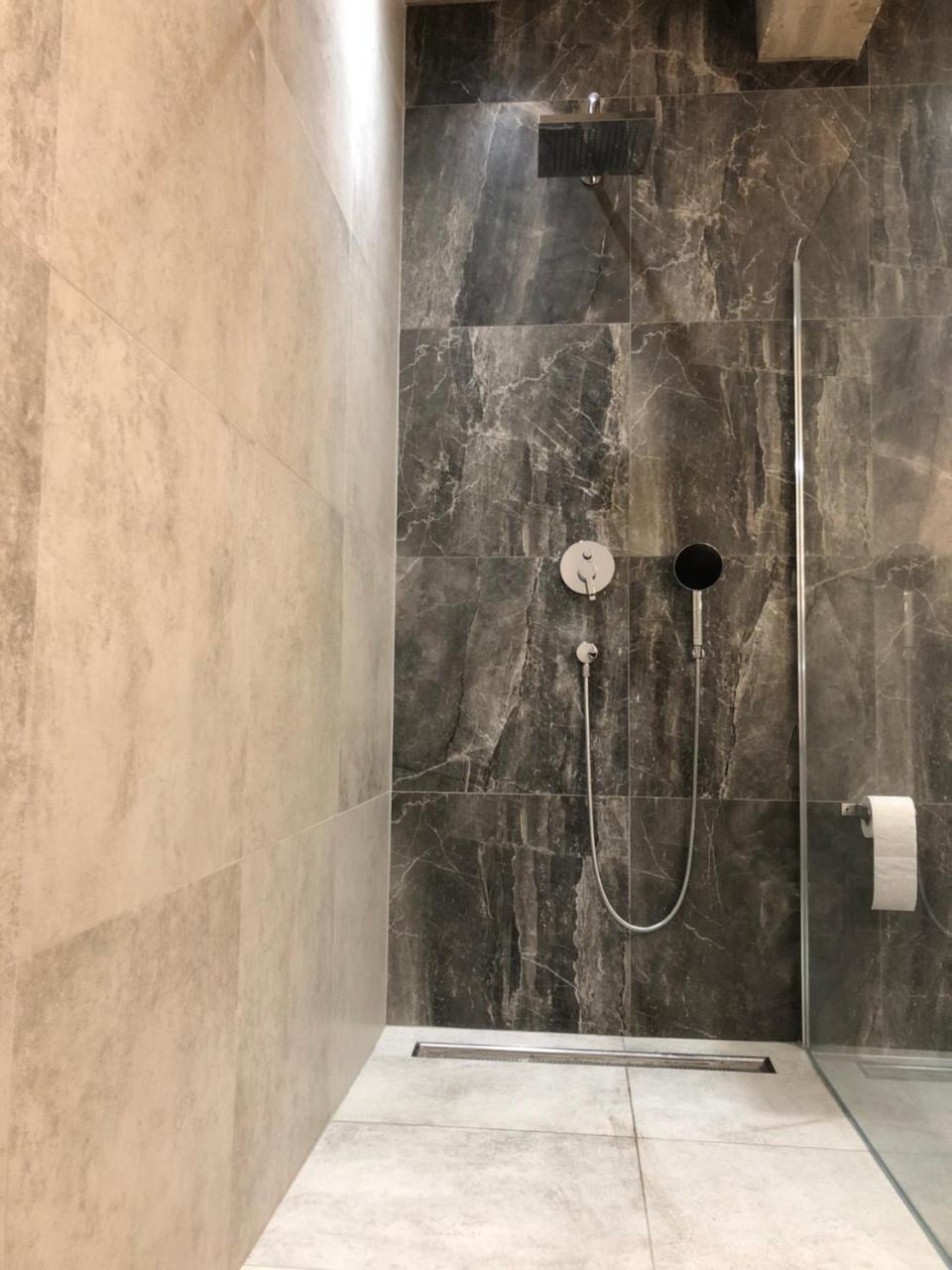 Apartment Tomas Kaštela Zewnętrze zdjęcie